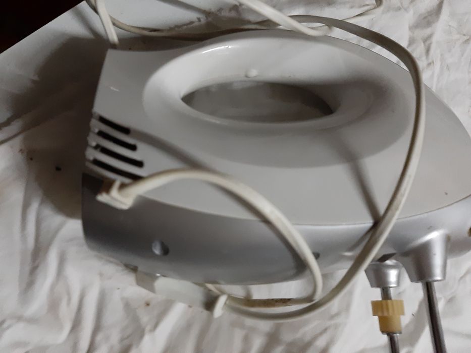 Batedeira a funcionar muito bem