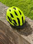 capacete btwin verde como novo