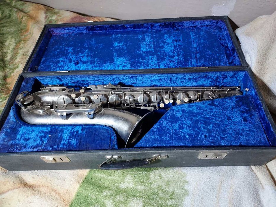 Saxofone Moscou (tenor) ano 1973