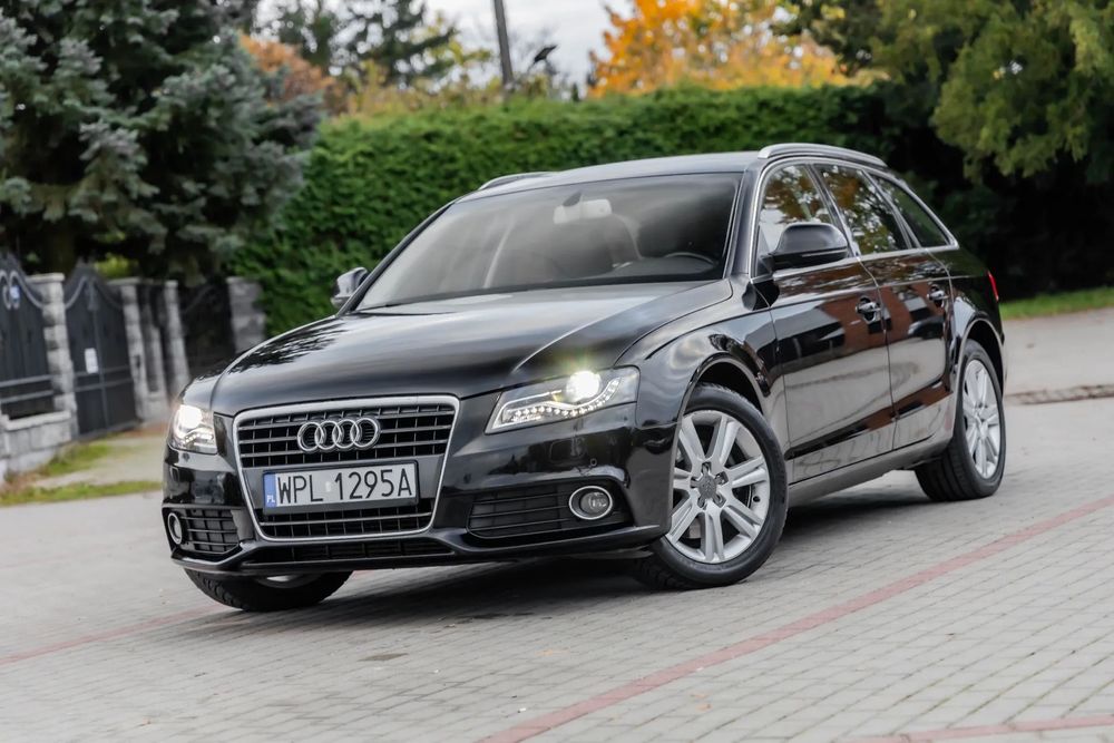 Audi A4 Avant A4 B8 2,0TDI~Navi~Ledy~Alcantara~Czujniki cof~Super stan!!!