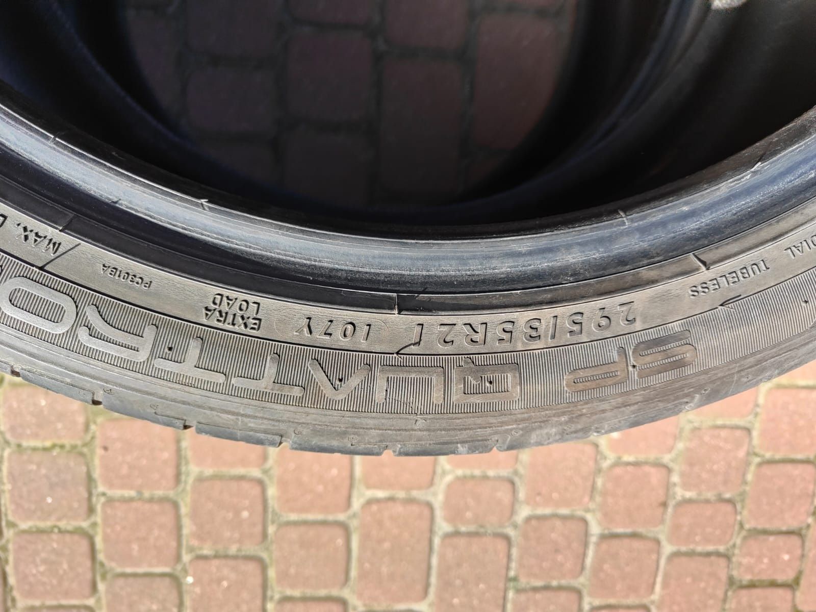 Opony Dunlop SP Quatromaxx 295/35R21