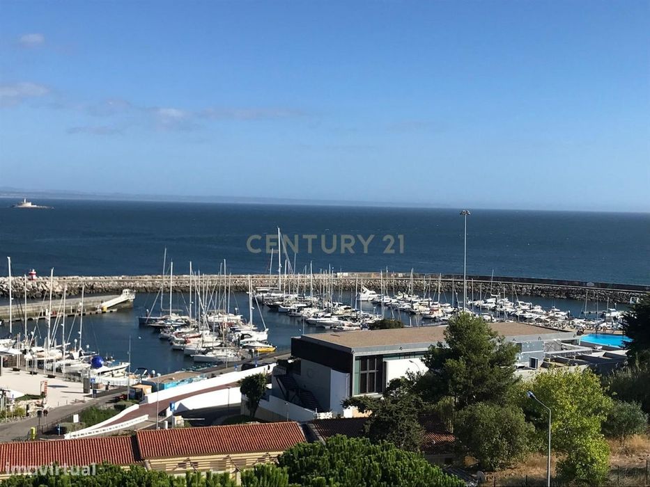 Magnifico Apartamento T3 de Luxo Mobilado, com Vista Mar