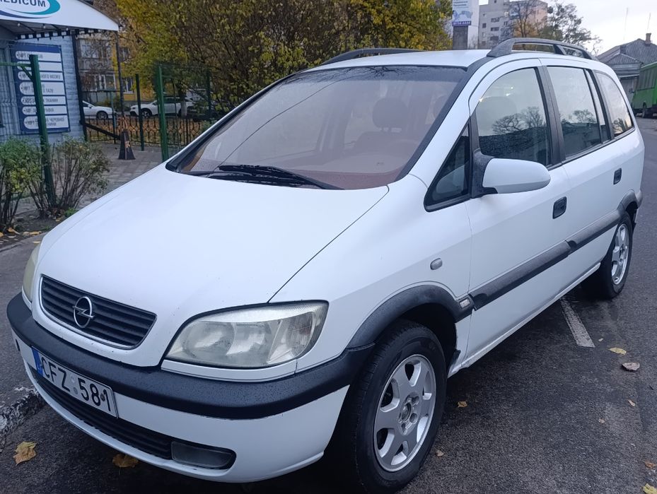 Opel Zafira 2.0TDI минивэн 7 мест продам или обмен