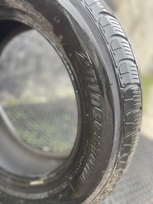 Шини R16 205/60 Bridgstone Blizzak lm-18c