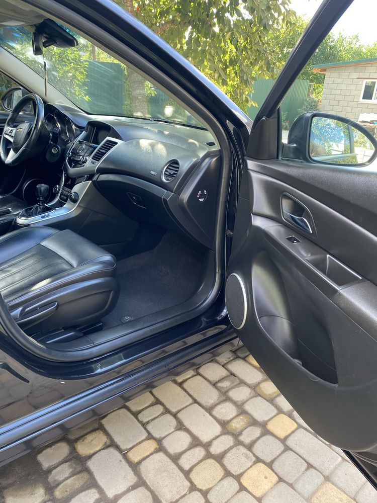 «Chevrolet Cruze 2012»