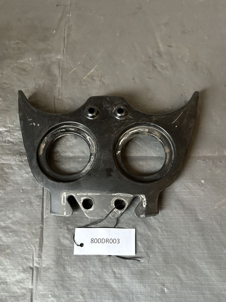 Plastik boczek osłona owiewka baku SUZUKI DR800 750