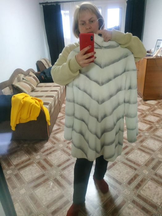 Шуба шубка натуральна полушубок женская.