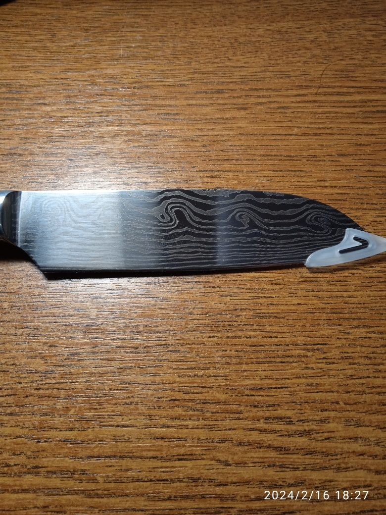Продам кухонный нож из высокоуглеродистой стали
