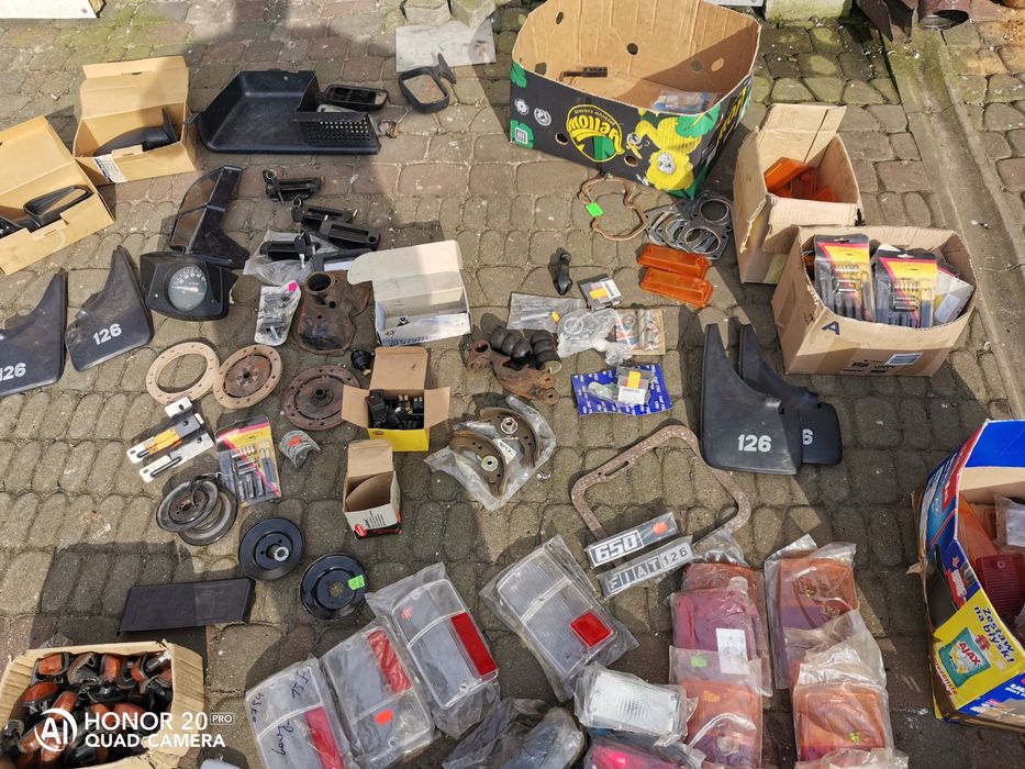 Części Fiat 126 lampy klosze zamki klamki chlapacze hak holowniczy