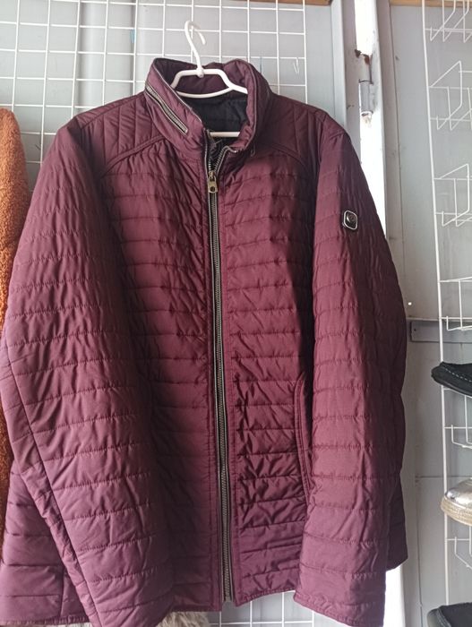 Гарна Чоловіча куртка