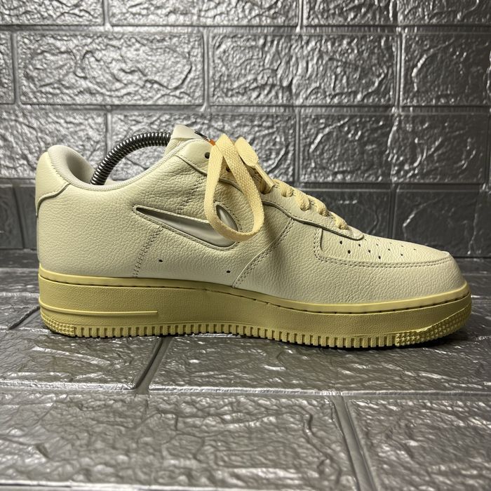 Чоловічі кросівки Nike Air Force 1 '07 Lx Coconut (W) (DO9456-100)