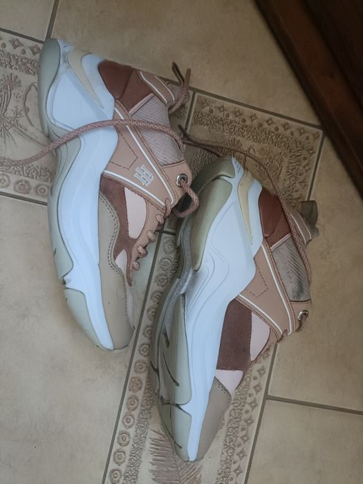 Buty , snakersy Tommy Hilfiger