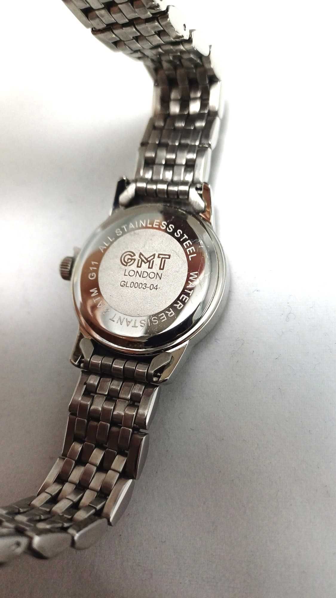 Relógio da marca GMT