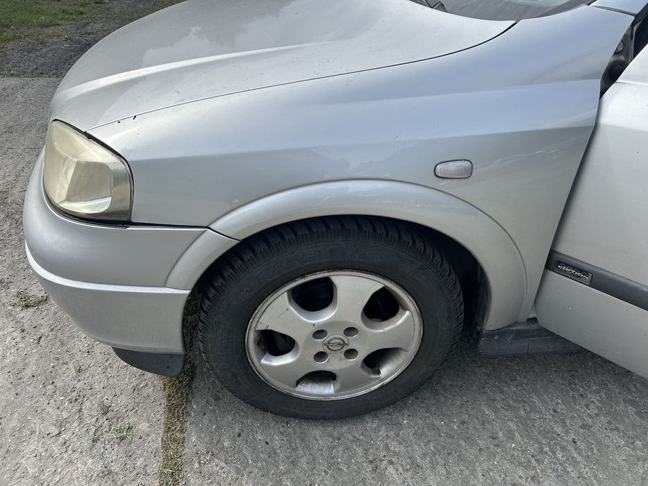 Botnik maska lampa przod opel astra II G Z147