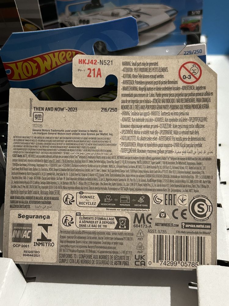 Hot Wheels '62 CORVETTE