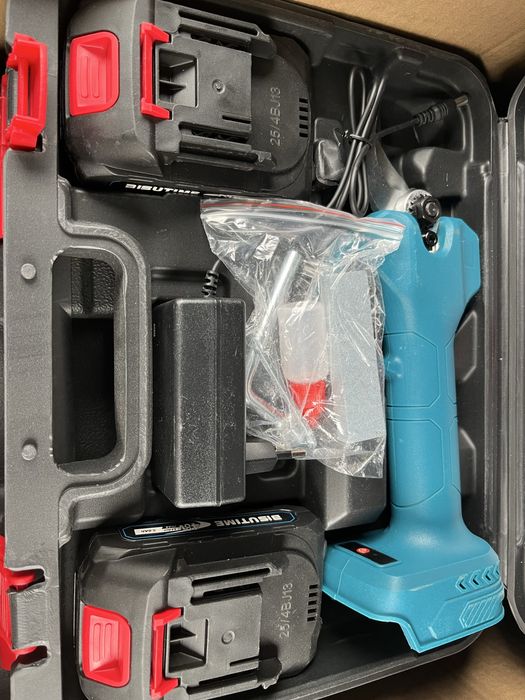 Tesoura de podar profissional 2 baterias compativeis makita