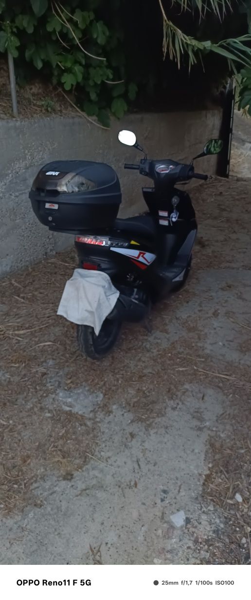 Vendo mota 50cc nova 4 tempos