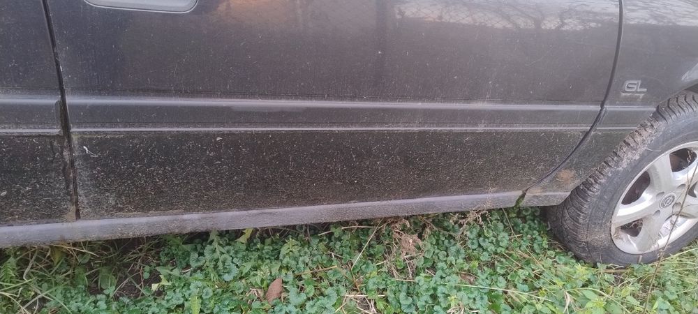 Продається Opel Vectra 1.6 бензин