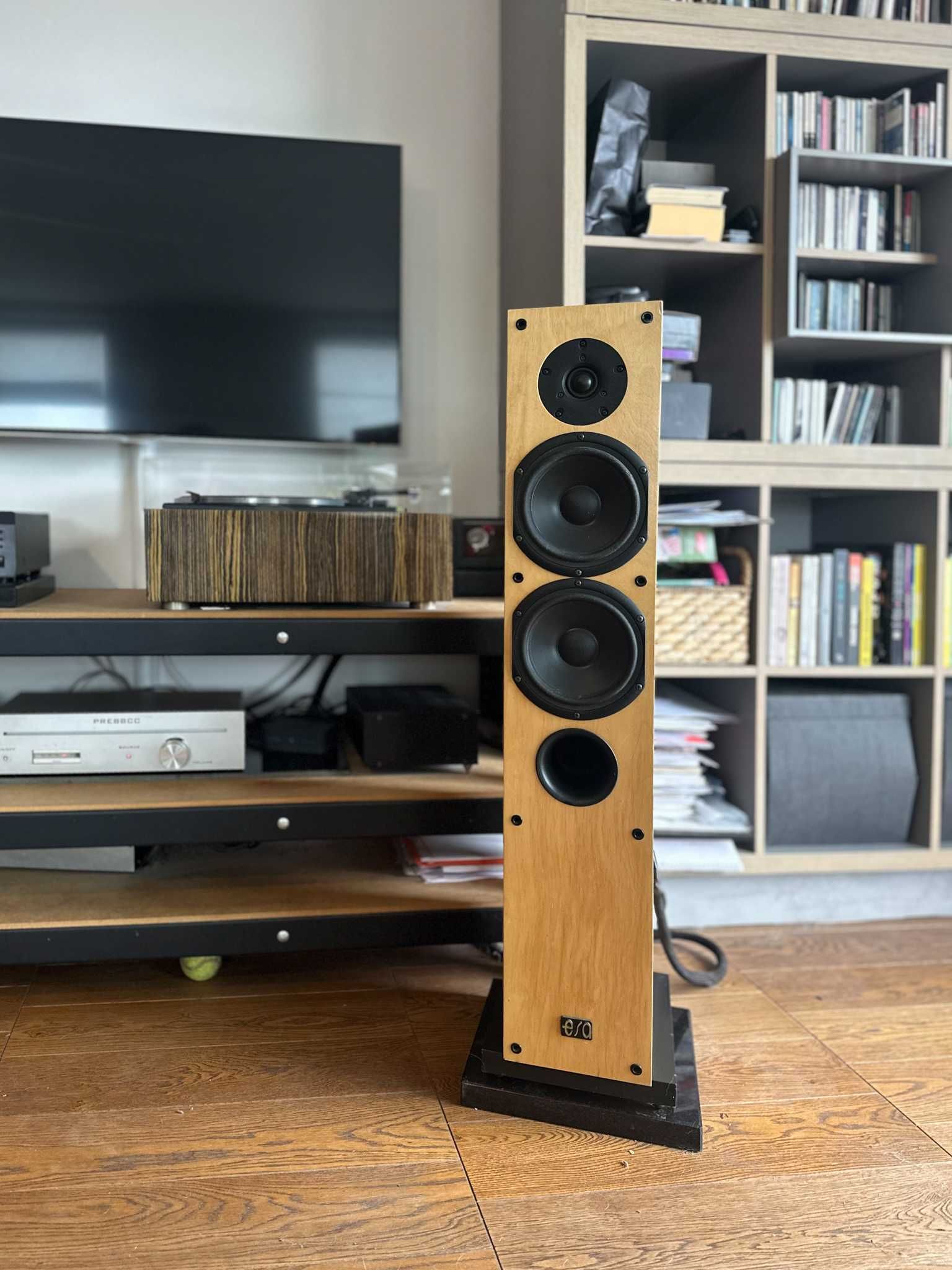 ESA VIVACE 2 - solidne Hi-Fi + cokoły granitowe