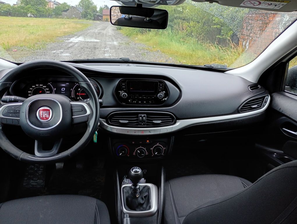 Fiat Tipo zadbany, niski przebieg