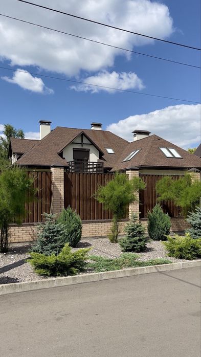 Продаж Екслюзивного будинку з Неймовірним розташуванням