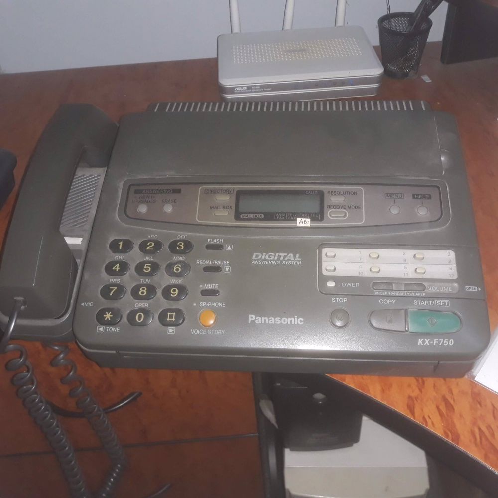 Телефон факс Panasonic KX-F 750