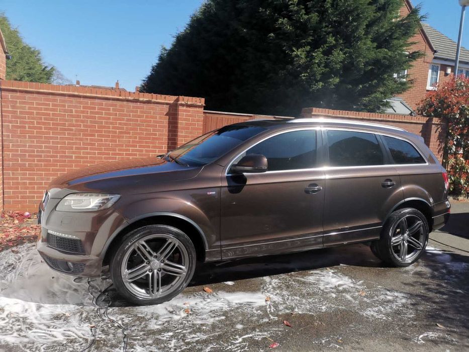Audi Q7 4.2 FSI Quattro 2010 –Luksusowa pełna opcja, silnik do naprawy