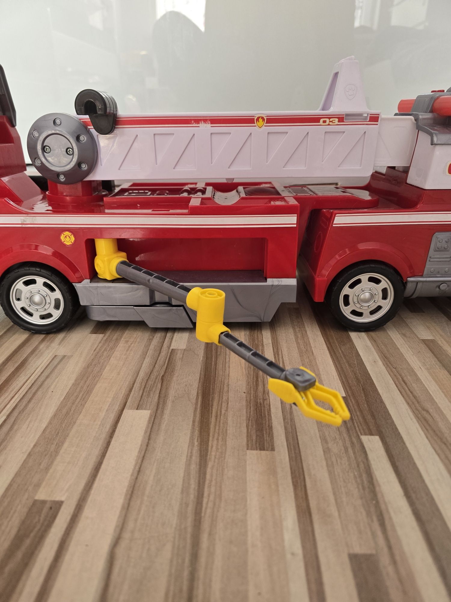 Mega wóz strażacki Psi patrol Marshal Paw Patrol duży