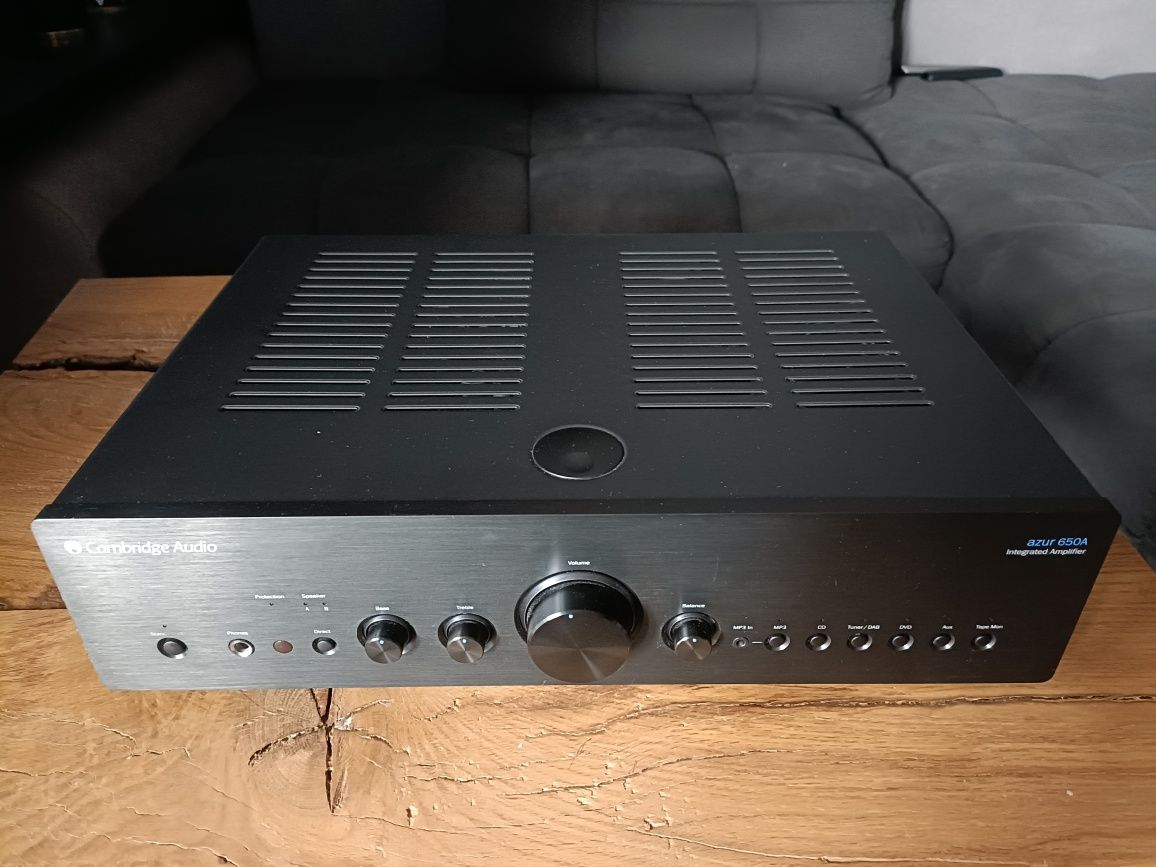 Cambridge Audio Azur 650A