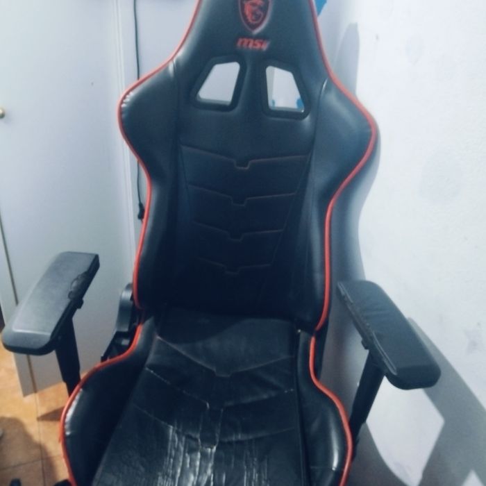 A cadeira gaymer foi só o dono