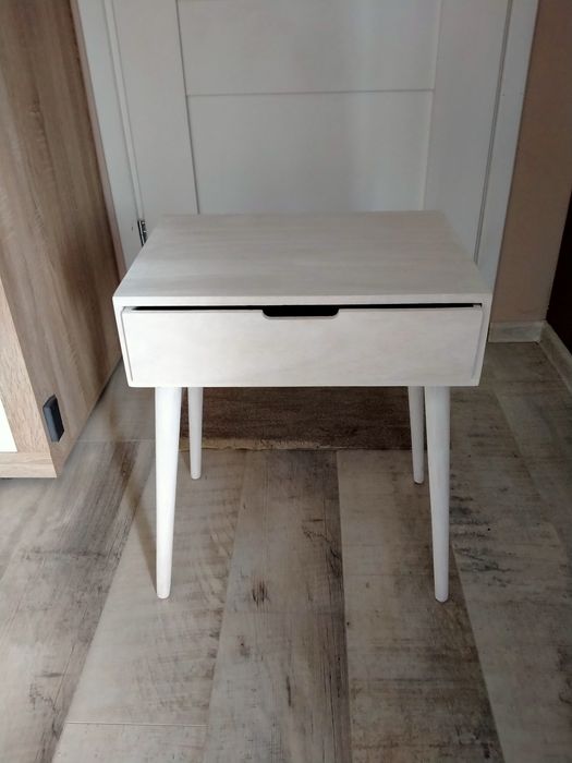 Szafka nocna- stolik do pomalowania