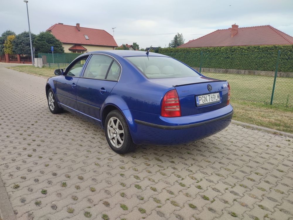 Skoda Superb 1.9 TDI 130KM Zarejestrowana Niski Przebieg Bez Wkładu