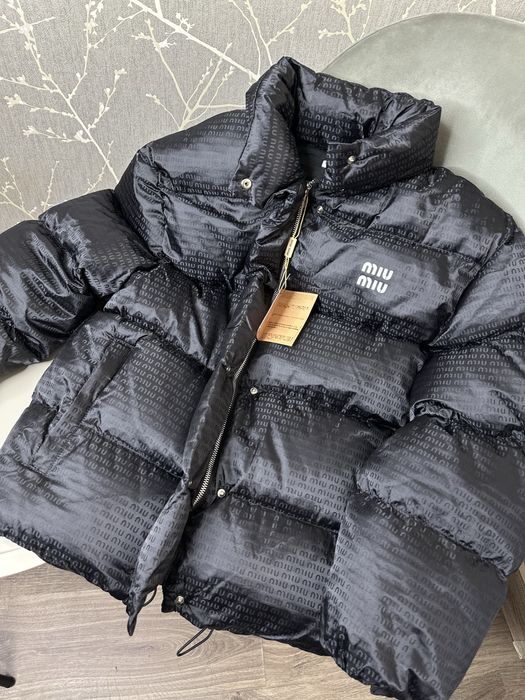 Пуховик жіночий Miu Miu
