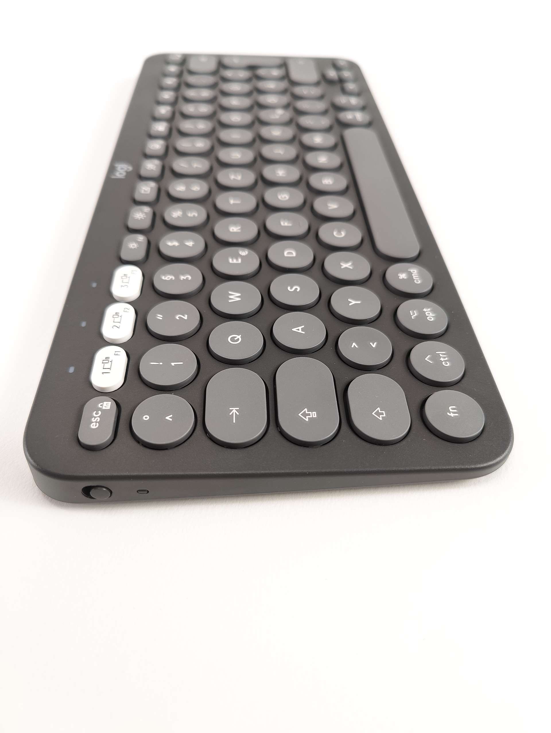 Logitech Pebble 2 Combo for Mac QWERTZ Układ Niemiecki Grafitowy
