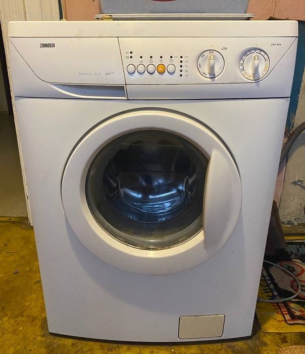 Пральна машина Zanussi