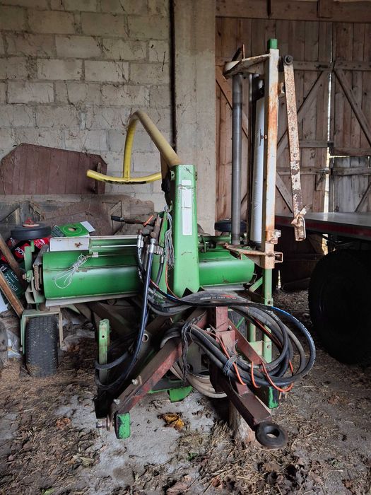 Owijarka samozaładowcza