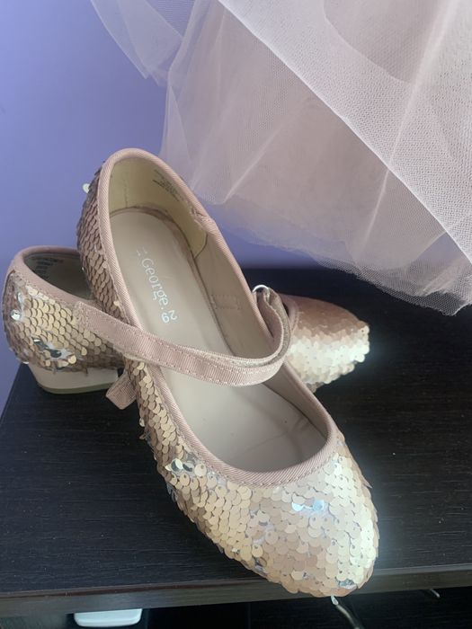 Сукня+туфлі