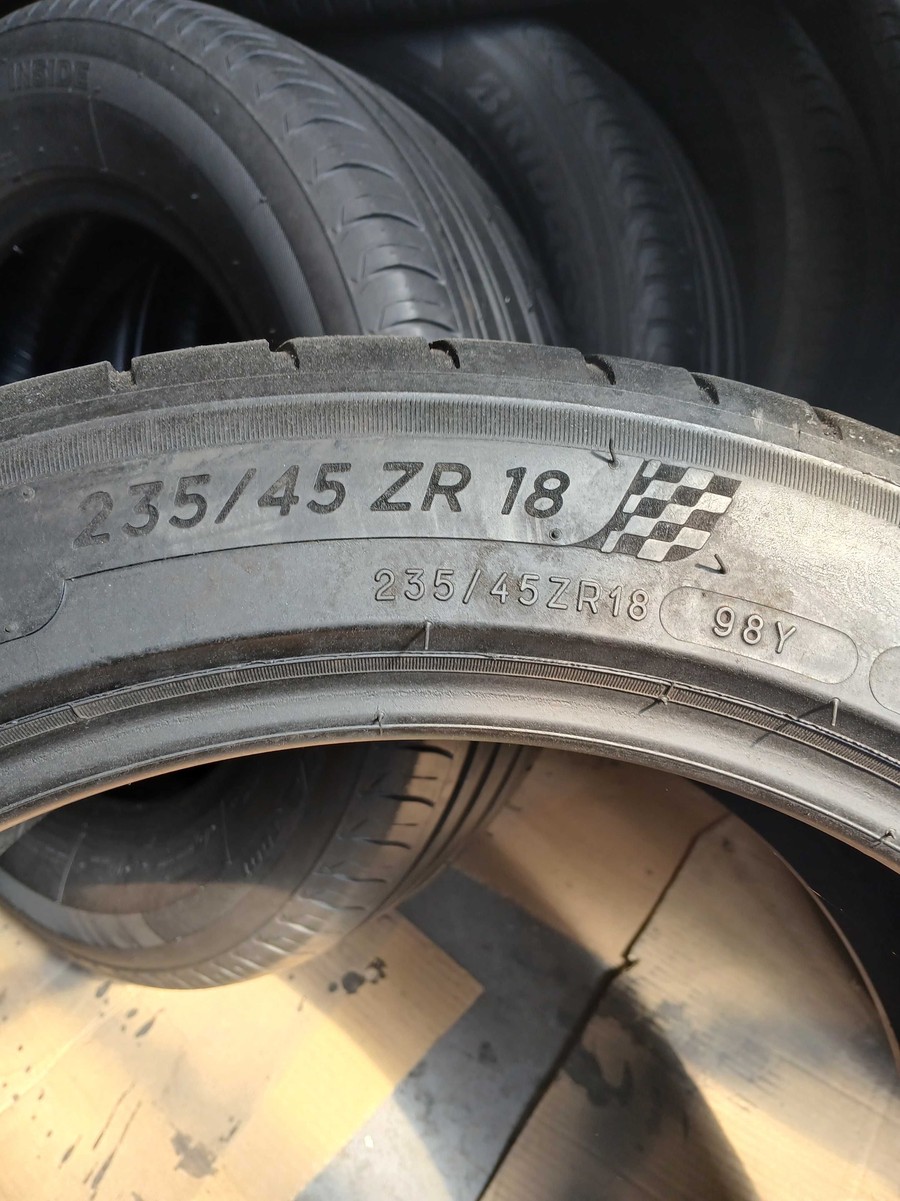 Opony letnie Michelin 235/45/18