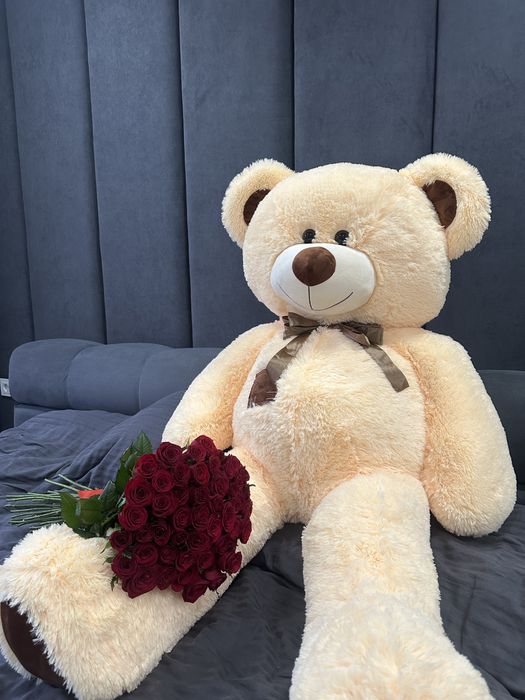 Ведмідь плюшевий гігантський