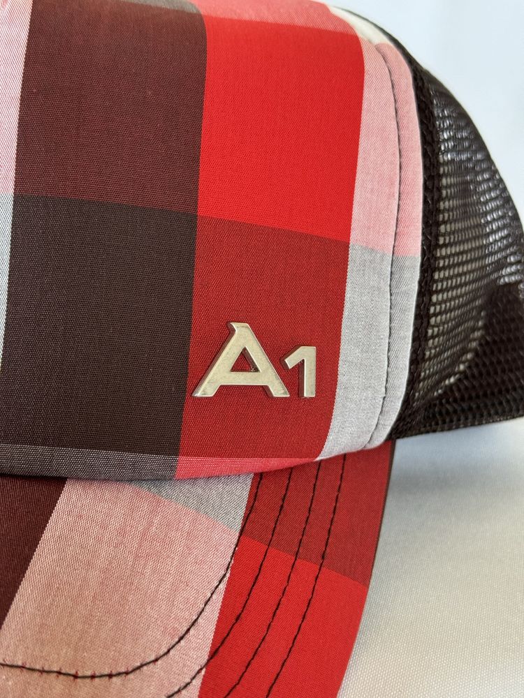 Кепка/Бейсболка Audi Trucker Cap Brown/Red Оригинал