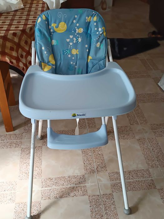 Cadeira de refeição de bebé