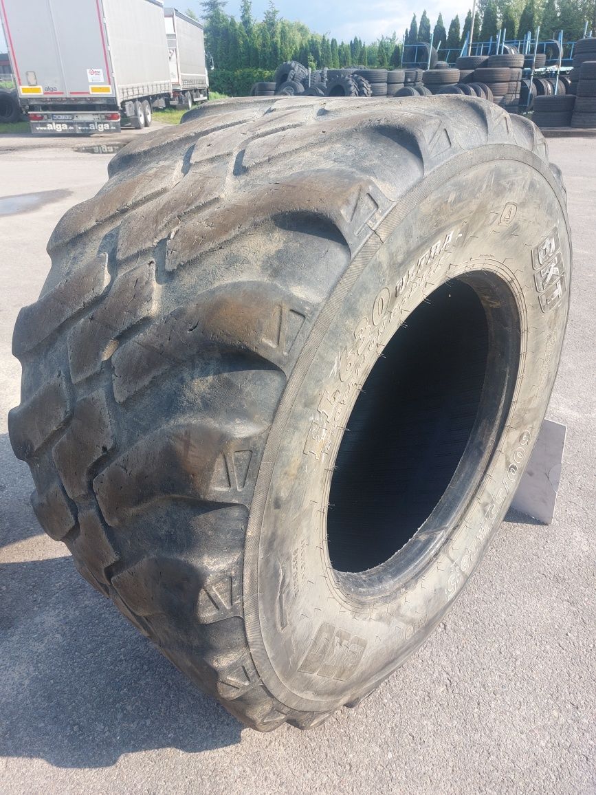600/55R26.5 BKT opona używana rolnicza