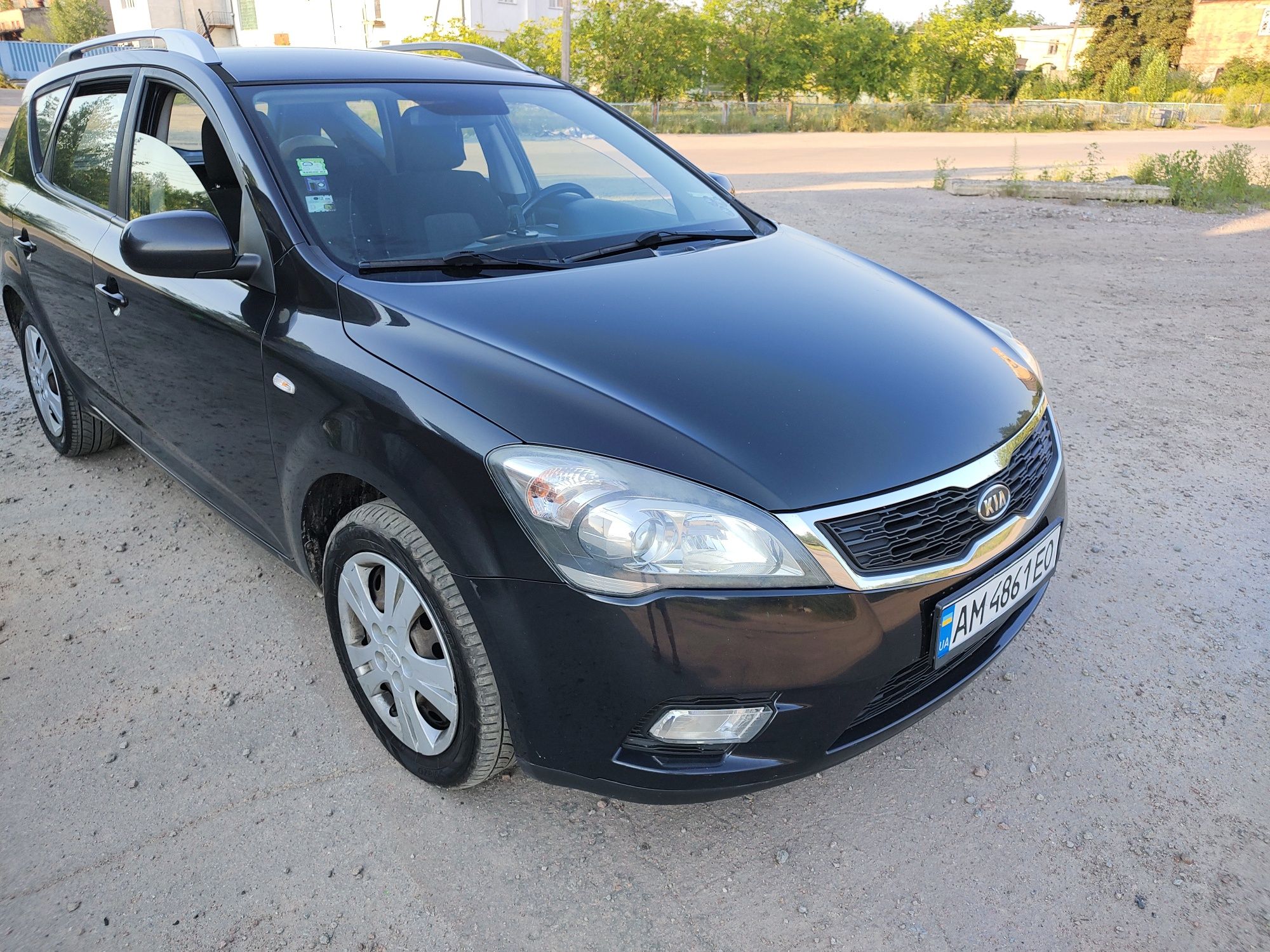 Авто Kia ceed 1.6  универсал