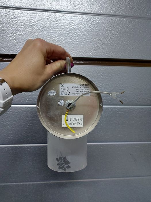 Sprzedam komplet żyrandol + konkiety