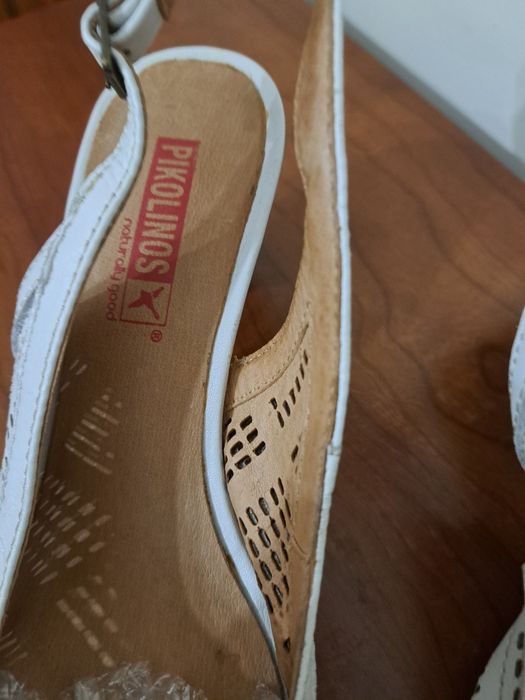 Sandálias Pikolinos - T.37 Brancas  com pouco uso