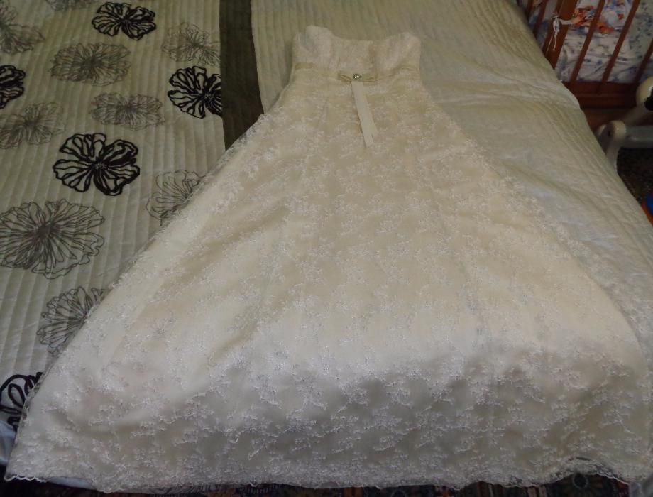 Свадебное платье. Цвет айвори, в идеальном состоянии