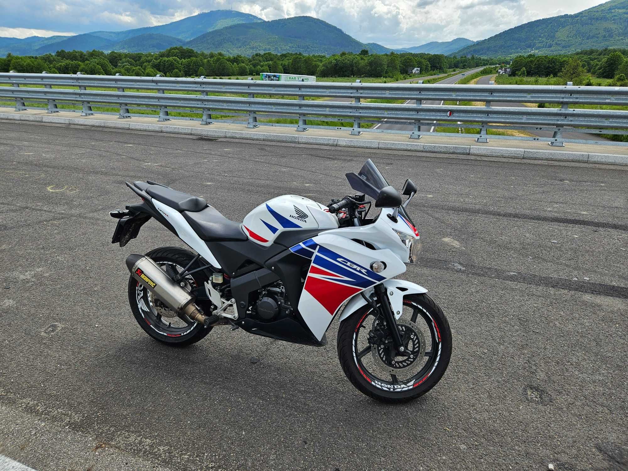 Honda CBR 125 R 2015 POLSKI SALON OKAZJA Akrapović!