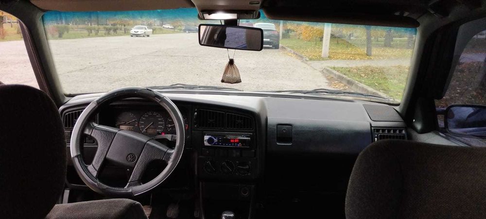 Авто: Passat B3 2E 2.0 1992