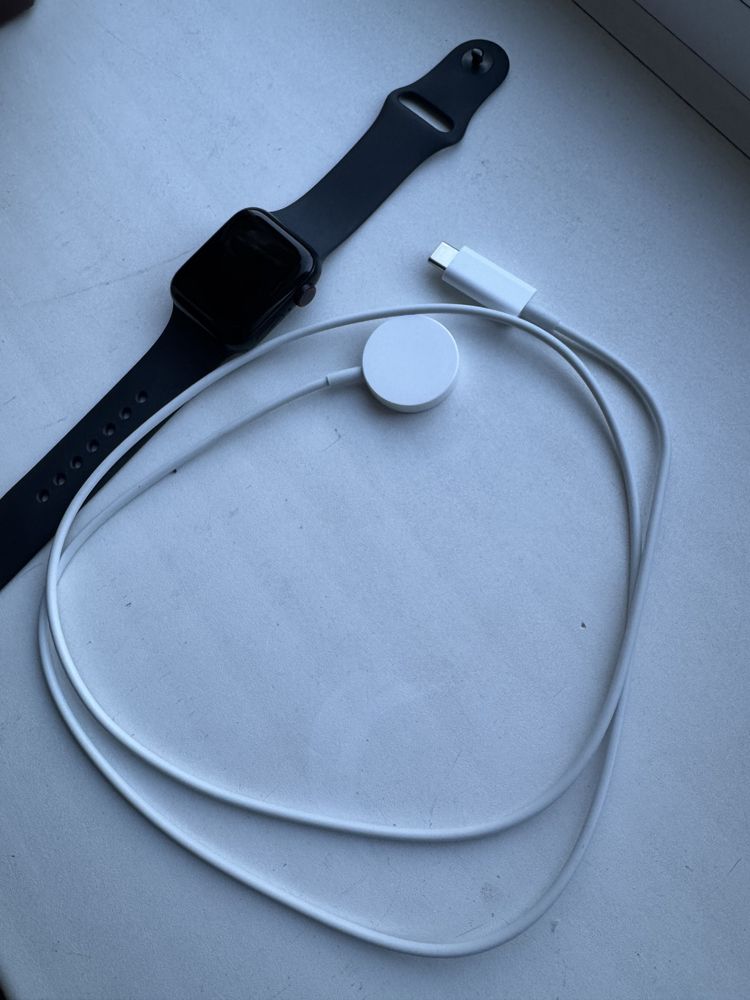 НОВІ! Apple Watch SE 2  GPS + Cellular  40 мм midnight