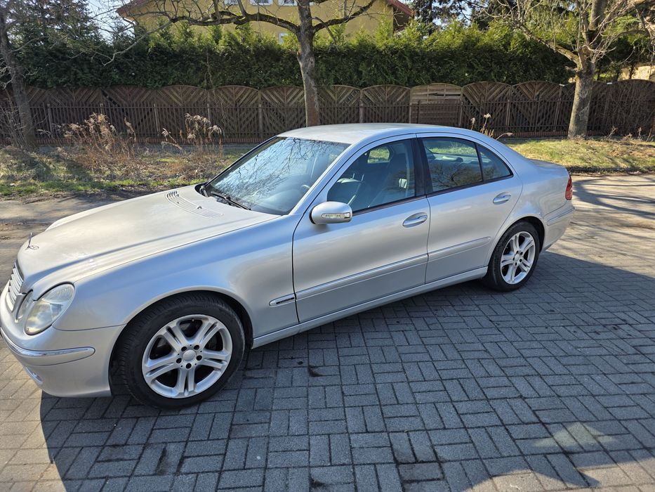 Mercedes E w211,  320 cdi.  4 Matic. Zamiana.